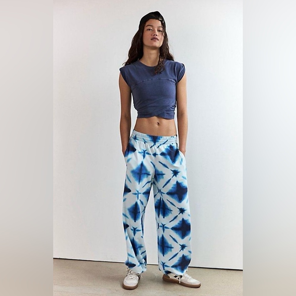 🆕 Free People Blue Tie-Dye Jogger Pants/top set size X small